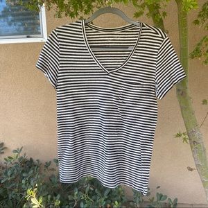 Universal threads black and white striped tee